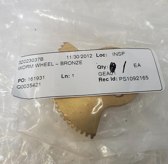 Used WORM WHEEL - BRONZE 32023037B GEA01