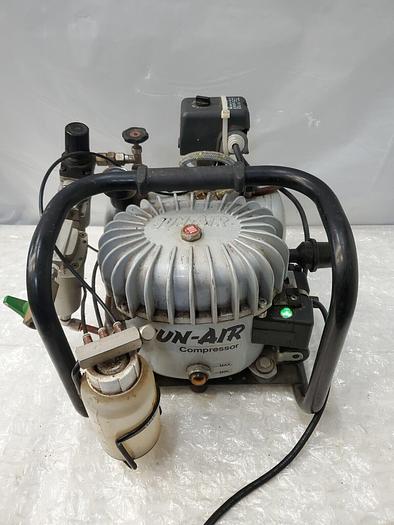 Used JUN-AIR 6-4 Quiet Air Oil-lubricated Piston Compressor
