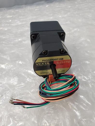 VEXTA STEPPING MOTOR PH544TG07-NB