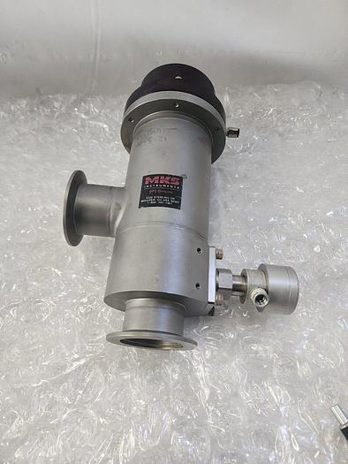 Used MKS INSTRUMENTS HPS DIVISION 10998376 PNEUMATIC RIGHT ANGLE VALVE