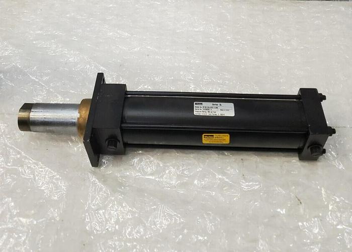 Used PARKER SERIES 3L 02.50 J3LLUS23 9.000 HYDRAULIC CYLINDER