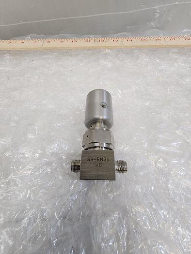 Used SWAGELOK SS-BNS4-C Bellows Sealed Valve