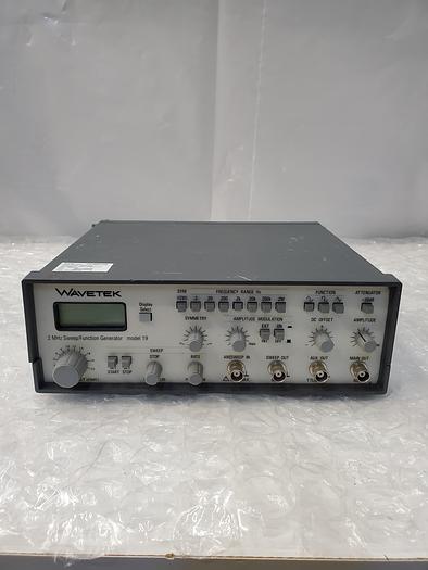 Used Wavetek 2MHz SweepFunction Generator Model 19