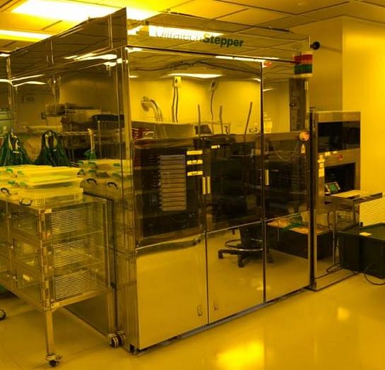 Used ULTRATECH SATURN 3 WAFER STEPPER
