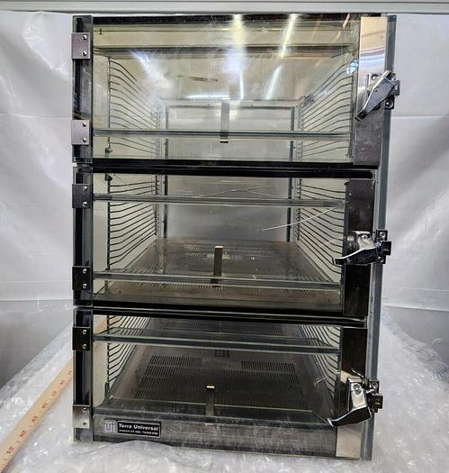 Used TERRA UNIVERSAL DESICCATOR 2076-00