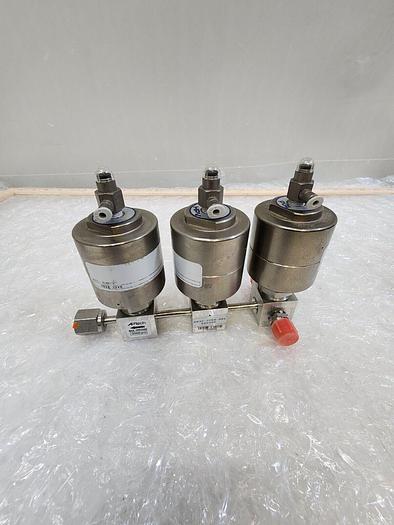 Used APTECH 3000 PSI S032-2215 REGULATOR